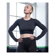 Girlie Long Sleeve Crop T JC039 - model
