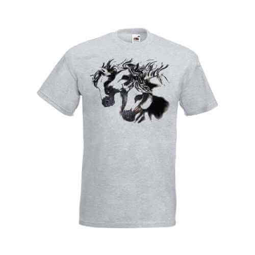 3 paarden hoofden bedrukt op een t-shirt van 100% katoen.