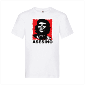 Asesino bedrukt op een wit t-shirt.
