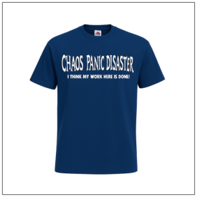 Chaos Panic Dissaster bedrukt op blauw t-shirt