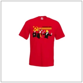 Communist party bedrukt op een rood t-shirt