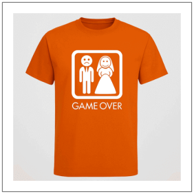Game Over bedrukt op een t-shirt