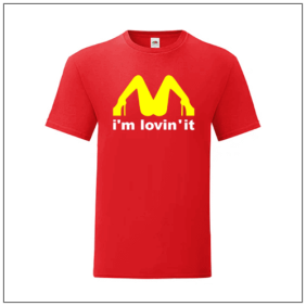 Im loving it bedrukt op een rood t-shirt van BBshirts