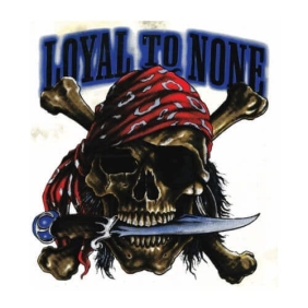 Loyal to None bedrukt op een wit t-shirt