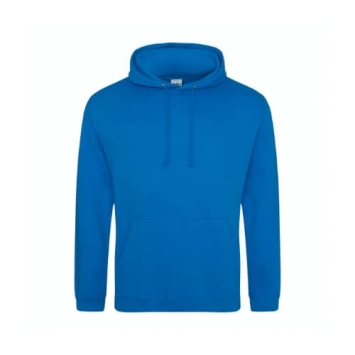 Sapphire blue college hoodie met buidelzak en capuchon, gefotografeerd tegen een witte achtergrond.
