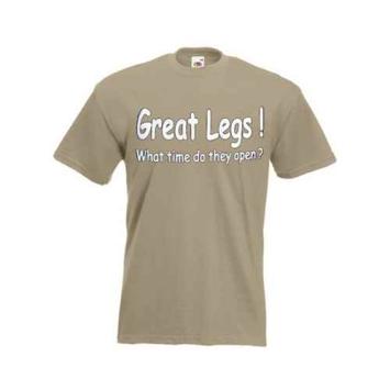 Great legs what time do they open print bedrukt op een t-shirt van 100% katoen.