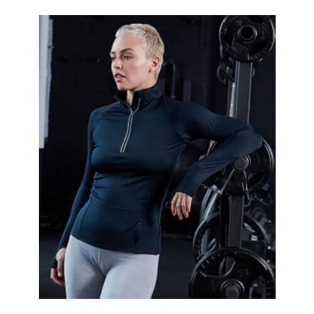 Womans Cool Flex Zip Top JC035 - model